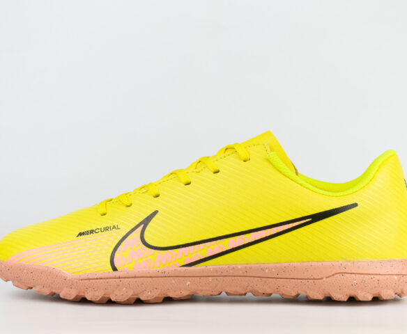Грунтовки Nike Mercurial Vapor XV Academy TF Yellow