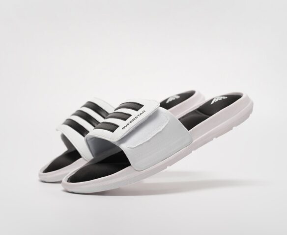 Сланцы Adidas Superstar белые