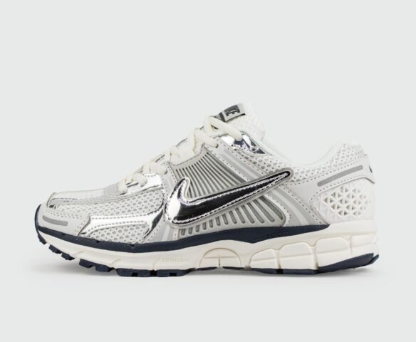 Nike Zoom Vomero 5 White Silver
