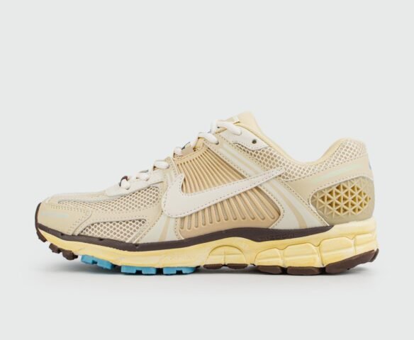 Nike Zoom Vomero 5 Cream Wmns