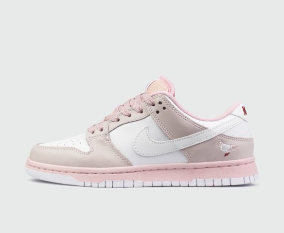 Nike SB Dunk Low Wmns Pink / White