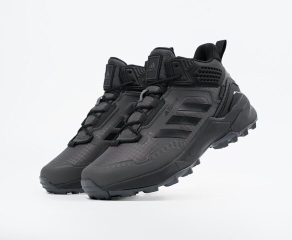 Зимние Adidas Terrex Swift R3 grey
